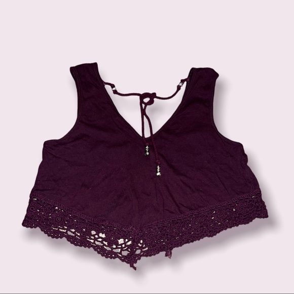 Kendall & Kylie cropped tank - Picture 1 of 1